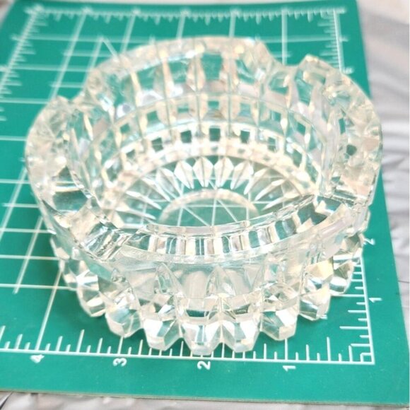 Vintage Clear Pressed Glass Ashtrays Heavyweight Glass Design One per order - Picture 2 of 9